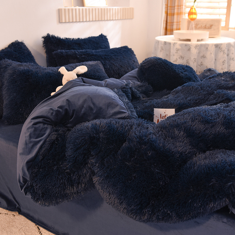 Kiara's Fluffy Faux Fur Duvet Set | With 2 Pillow Covers