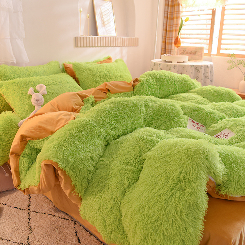 Kiara's Fluffy Faux Fur Duvet Set | With 2 Pillow Covers